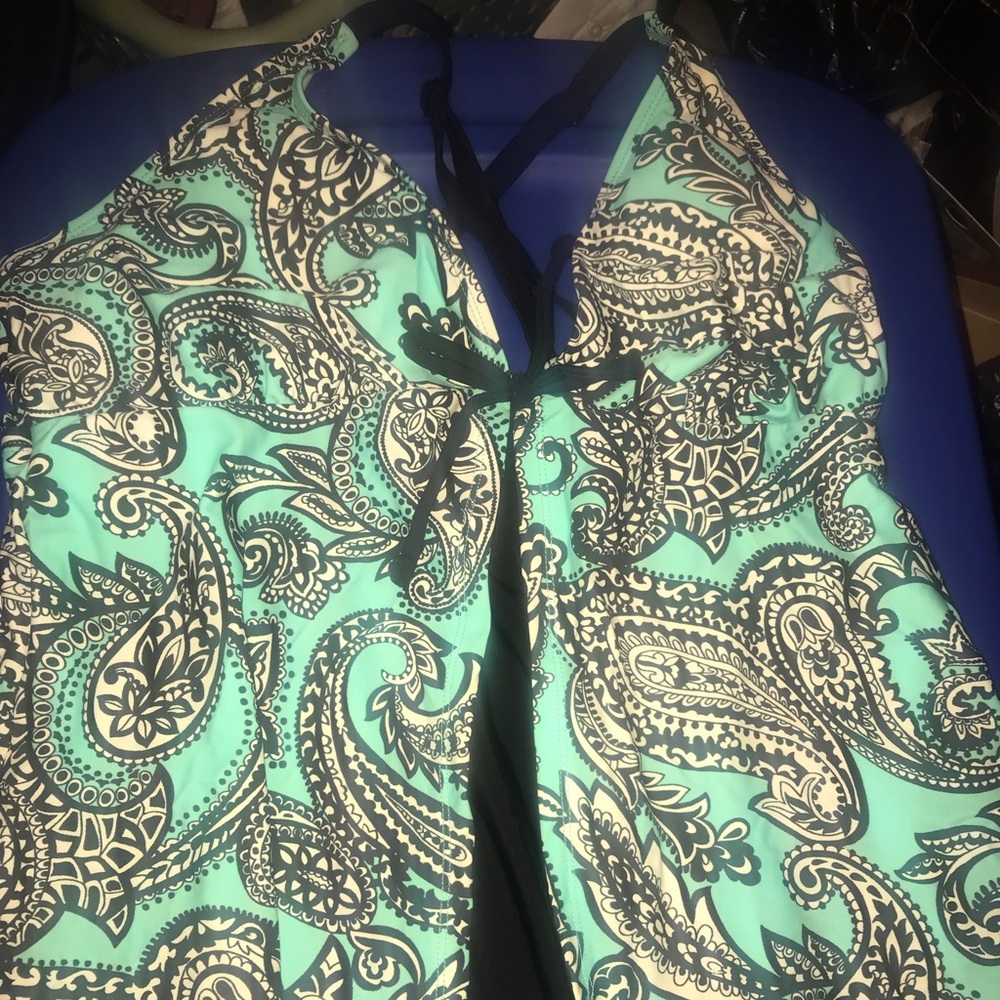 12 Beach Diva Teal paisley halter Tankini Top